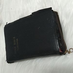 SALE! Vintage Small Holy Bible Zip Up Closure Has Wear Due To Age